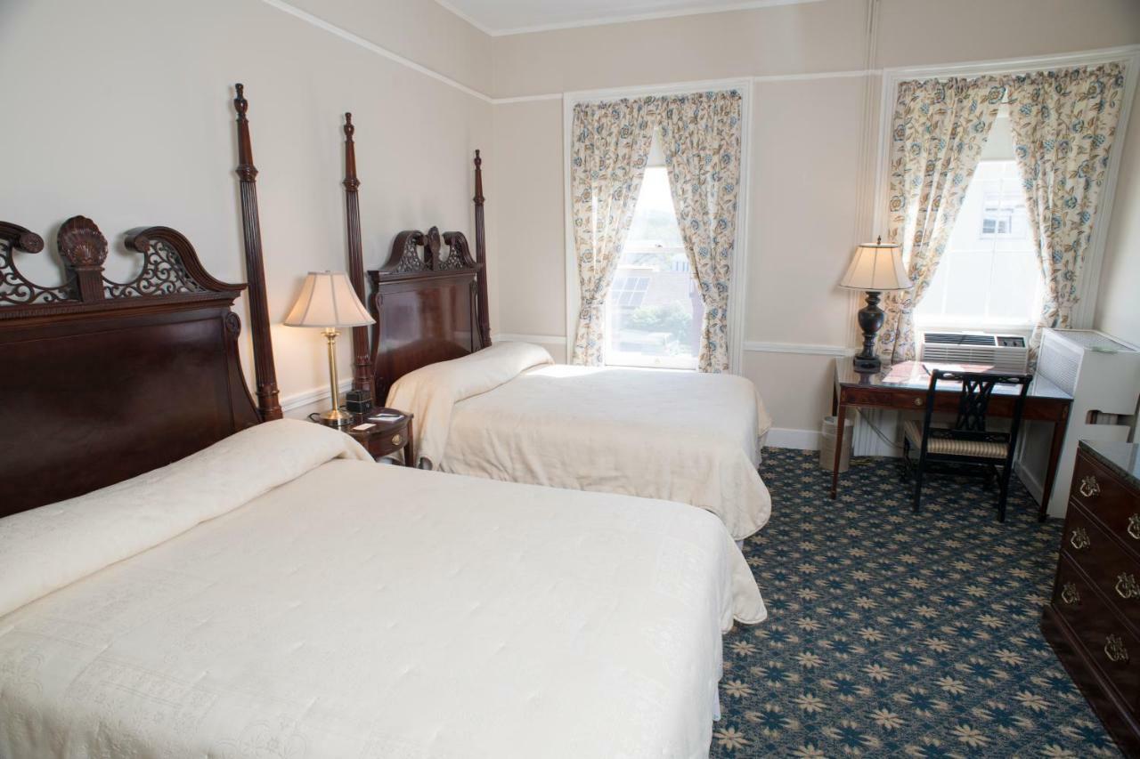 Middlebury Inn Exterior foto