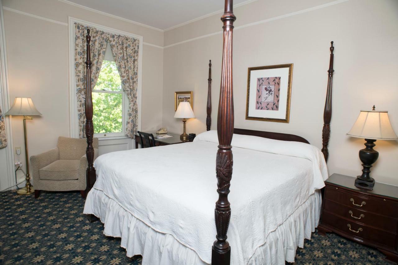 Middlebury Inn Exterior foto